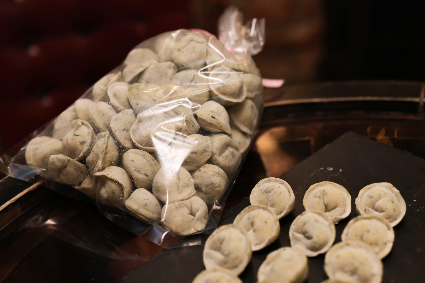 Пельмени с индейкой, шпинатом и сыром